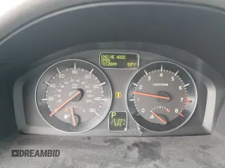 2011 Volvo V50 с VIN YV1672MW5B2617766, выставлен на аукционе Copart как лот 76826374 с пробегом 131 204 миль миль и Списание • Salvage title. История ставок и продаж доступна на DreamBid. Изображение 9.