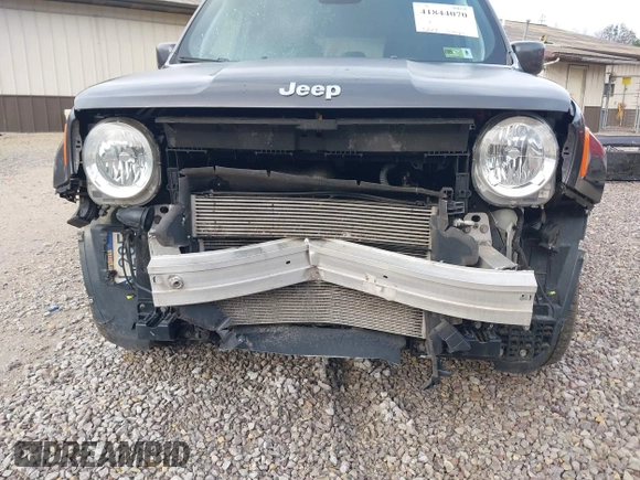 2018 Jeep Renegade Latitude with VIN ZACCJBBBXJPH41286, listed as a IAAI auction lot 41844070 with 161,251 mi miles and . Bid and sale history available at carsss.com. Image 6.