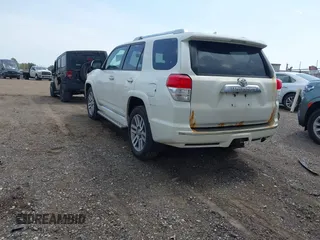 2011 Toyota 4Runner Trail с VIN JTEBU5JRXB5033547, выставлен на аукционе IAAI как лот 42576807 с пробегом 233 681 миль миль и . История ставок и продаж доступна на DreamBid. Изображение 3.