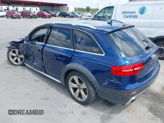 2013 Audi allroad A4 Premium Plus z VIN WA1UFAFL0DA188195, wystawiony jako IAAI lot #42367660 z przebiegiem 142 801 mil mil oraz . Historia ofert i sprzedaży dostępna na DreamBid. Obrazek 3.