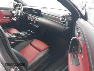 2020 Mercedes-Benz CLA 250 z VIN W1K5J4GB6LN106225, wystawiony jako IAAI lot #41504703 z przebiegiem 51 357 mil mil oraz . Historia ofert i sprzedaży dostępna na DreamBid. Obrazek 5.