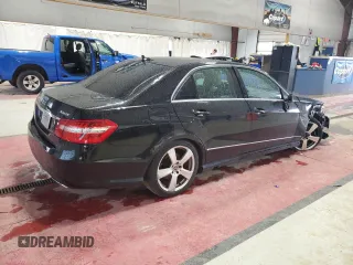 2011 Mercedes-Benz E 350 Luxury z VIN WDDHF8HB4BA355794, wystawiony jako Copart lot #55311855 z przebiegiem 120 843 mil mil oraz Szkoda całkowita • Salvage title. Historia ofert i sprzedaży dostępna na DreamBid. Obrazek 3.