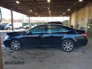 2008 Lexus ES with VIN JTHBJ46G382238733, listed as a IAAI auction lot 40904698 with 128,570 mi miles. Bid and sale history available at carsss.com. Image 14.