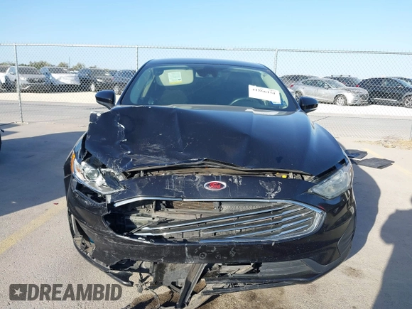 2019 Ford Fusion SE with VIN 3FA6P0HD3KR250483, listed as a IAAI auction lot 41866151 with 115,849 mi miles. Bid and sale history available at carsss.com. Image 12.