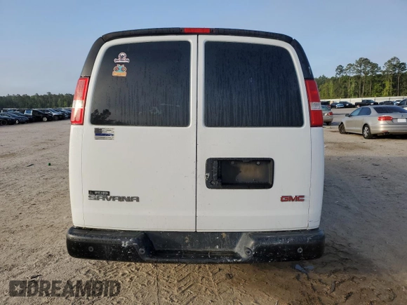 2017 GMC Savana Cargo z VIN 1GTW7AFF0H1338608, wystawiony jako Copart lot #52436585 z przebiegiem 162 749 mil mil oraz Szkoda całkowita • Salvage title. Historia ofert i sprzedaży dostępna na DreamBid. Obrazek 6.