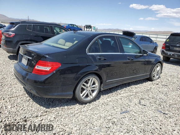 2014 Mercedes-Benz C 250 Sport with VIN WDDGF4HBXEG218784, listed as a Copart auction lot 60883725 with 156,214 mi miles and Clean title. Bid and sale history available at DreamBid. Image 3.
