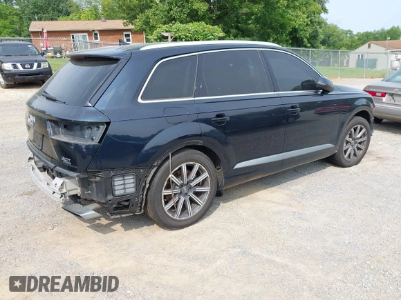 2017 Audi Q7 Premium Plus z VIN WA1LAAF78HD024548, wystawiony jako IAAI lot #42403316 z przebiegiem 105 592 mil mil oraz . Historia ofert i sprzedaży dostępna na DreamBid. Obrazek 4.