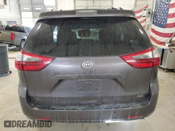 2020 Toyota Sienna XLE Auto Access Seat with VIN 5TDYZ3DC4LS039013, listed as a Copart auction lot 46858545 with 103,103 mi miles and Salvage Title. Bid and sale history available at carsss.com. Image 6.