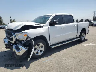 2021 Ram 1500 Big Horn z VIN 1C6RREFM0MN795054, wystawiony jako Copart lot #52025724 z przebiegiem 42 201 mil mil oraz Szkoda całkowita • Salvage title. Historia ofert i sprzedaży dostępna na DreamBid. Obrazek 1.