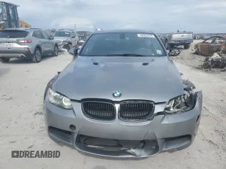 2011 BMW M3 z VIN WBSPM9C55BE202555, wystawiony jako Copart lot #46923435 z przebiegiem 78 949 mil mil oraz Szkody całkowita. Historia ofert i sprzedaży dostępna na DreamBid. Obrazek 5.