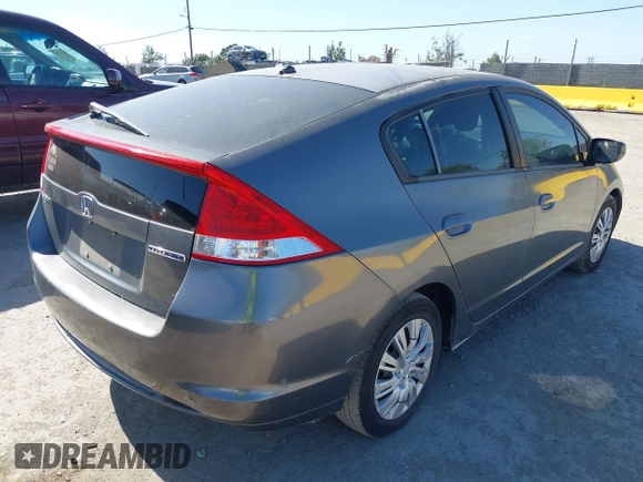 2010 Honda Insight LX с VIN JHMZE2H5XAS033628, выставлен на аукционе IAAI как лот 42326613 с пробегом 239 068 миль миль и . История ставок и продаж доступна на DreamBid. Изображение 4.