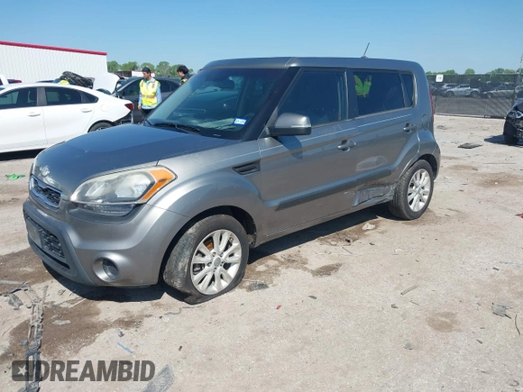 2012 Kia Soul + with VIN KNDJT2A69C7386679, listed as a IAAI auction lot 41969598 with 319,595 mi miles. Bid and sale history available at carsss.com. Image 17.
