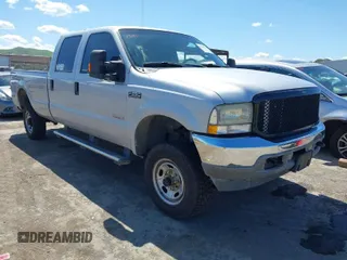 2004 Ford Super Duty F-250 XL with VIN 1FTNW21P54EA59954, listed as a IAAI auction lot 41916362 with 237,755 mi miles. Bid and sale history available at carsss.com. Image 1.
