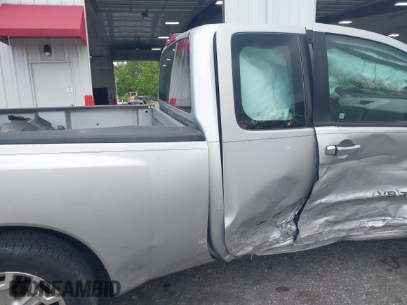 2012 Nissan Titan SE with VIN 1N6BA0CH0CN326229, listed as a IAAI auction lot 41975273 with 106,946 mi miles. Bid and sale history available at carsss.com. Image 6.