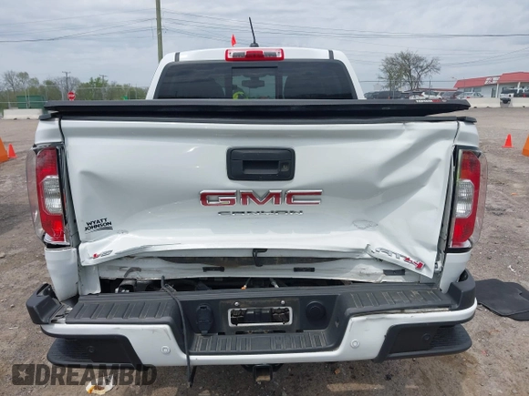 2022 GMC Canyon 4WD AT4 with VIN 1GTG6FEN9N1330466, listed as a IAAI auction lot 42066678 with 15,163 mi miles and . Bid and sale history available at carsss.com. Image 16.