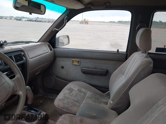 1999 Toyota Tacoma PreRunner with VIN 4TASM92N9XZ518362, listed as a IAAI auction lot 42037761 with 188,752 mi miles and . Bid and sale history available at DreamBid. Image 5.