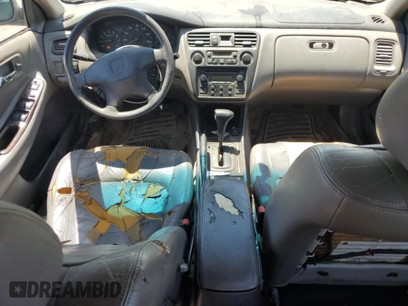 2000 Honda Accord EX с VIN 1HGCG1651YA085715, выставлен на аукционе Copart как лот 56040745 с пробегом 316 369 миль миль и Списание • Salvage title. История ставок и продаж доступна на DreamBid. Изображение 8.