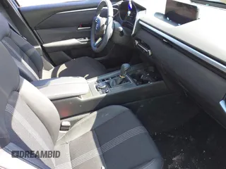 2024 Mazda CX-50 S Preferred with VIN 7MMVABBM3RN233207, listed as a IAAI auction lot 42395310 with 7,544 mi miles and . Bid and sale history available at DreamBid. Image 5.