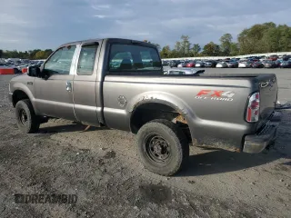 2004 Ford Super Duty F-250 XL with VIN 1FTNX21L74EB30467, listed as a Copart auction lot 72428484 with 115,177 mi miles and Clean Title. Bid and sale history available at carsss.com. Image 2.