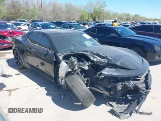 2018 Chevrolet Camaro 1LT z VIN 1G1FB1RXXJ0180446, wystawiony jako IAAI lot #41860683 z przebiegiem 113 493 mil mil oraz . Historia ofert i sprzedaży dostępna na DreamBid. Obrazek 1.