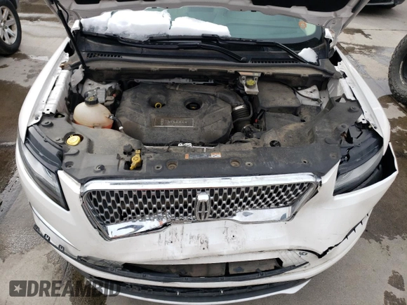 2019 Lincoln MKC Standard with VIN 5LMCJ1D9XKUL26787, listed as a Copart auction lot 40276364 with 81,052 mi miles and . Bid and sale history available at DreamBid. Image 12.