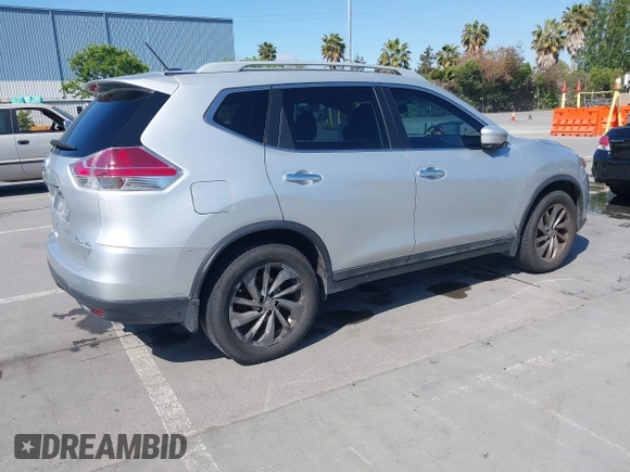 2015 Nissan Rogue SL with VIN 5N1AT2MV5FC865790, listed as a IAAI auction lot 42140295 with 127,782 mi miles. Bid and sale history available at carsss.com. Image 4.