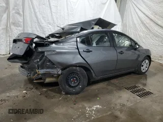 2024 Nissan Versa S z VIN 3N1CN8DVXRL881568, wystawiony jako Copart lot #49678335 z przebiegiem Nie podano mil oraz Nie do naprawy • Non repairable. Historia ofert i sprzedaży dostępna na DreamBid. Obrazek 3.