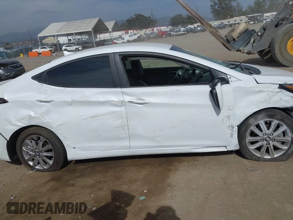 2015 Hyundai Elantra SE с VIN 5NPDH4AE7FH592021, выставлен на аукционе IAAI как лот 42251541 с пробегом Не указан миль и . История ставок и продаж доступна на DreamBid. Изображение 13.