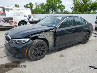 2019 BMW 3 Series 330i xDrive with VIN WBA5R7C58KAJ79569, listed as a Copart auction lot 56016255 with 71,252 mi miles and Salvage title. Bid and sale history available at DreamBid. Image 1.