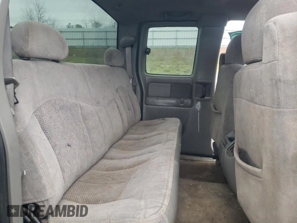 2000 Chevrolet Silverado 1500 LS with VIN 2GCEC19V8Y1349392, listed as a Copart auction lot 88046875 with 0 mi miles and Salvage Title. Bid and sale history available at carsss.com. Image 10.
