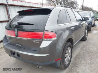 2009 Lincoln MKX with VIN 2LMDU68C89BJ10796, listed as a IAAI auction lot 41570182 with 201,400 mi miles. Bid and sale history available at carsss.com. Image 4.