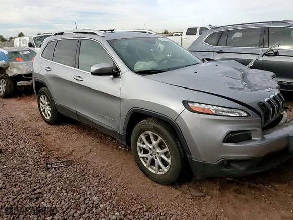 2017 Jeep Cherokee Latitude with VIN 1C4PJMCS2HW601547, listed as a Copart auction lot 49197945 with 77,784 mi miles and Salvage Title. Bid and sale history available at carsss.com. Image 11.