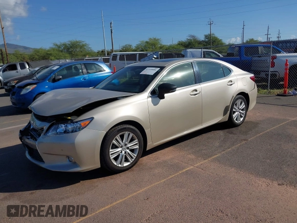 2013 Lexus ES 4dr Sdn with VIN JTHBK1GG1D2023369, listed as a IAAI auction lot 41539886 with 136,492 mi miles. Bid and sale history available at carsss.com. Image 17.
