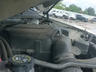 2010 Chevrolet Tahoe LTZ z VIN 1GNUCCE08AR165303, wystawiony jako IAAI lot #42588677 z przebiegiem 232 159 mil mil oraz . Historia ofert i sprzedaży dostępna na DreamBid. Obrazek 19.