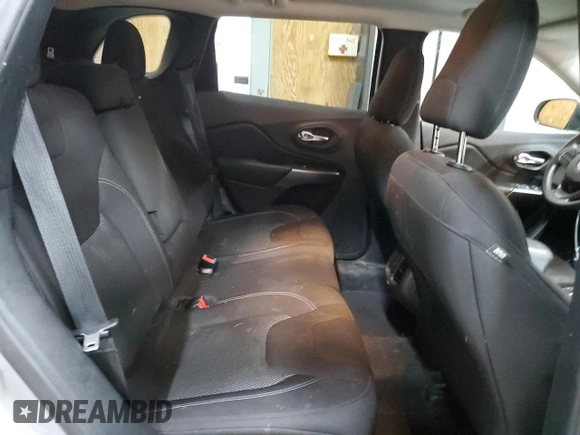 2020 Jeep Cherokee Latitude с VIN 1C4PJLCB2LD503472, выставлен на аукционе Copart как лот 52776325 с пробегом 58 475 миль миль и На запчасти • Non repairable. История ставок и продаж доступна на DreamBid. Изображение 11.