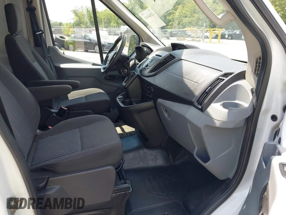2019 Ford Transit z VIN 1FTBW2XG5KKB23337, wystawiony jako IAAI lot #42846883 z przebiegiem 65 369 mil mil oraz . Historia ofert i sprzedaży dostępna na DreamBid. Obrazek 5.