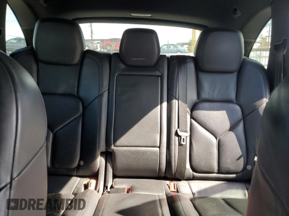 2012 Porsche Cayenne S z VIN WP1AB2A24CLA49620, wystawiony jako Copart lot #51384715 z przebiegiem Nie podano mil oraz Szkoda całkowita • Salvage title. Historia ofert i sprzedaży dostępna na DreamBid. Obrazek 10.