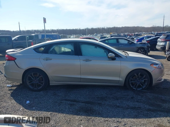 2018 Ford Fusion SE with VIN 3FA6P0H72JR127203, listed as a IAAI auction lot 41642076 with 74,034 mi miles. Bid and sale history available at carsss.com. Image 14.