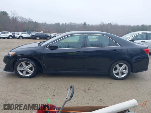 2013 Toyota Camry L with VIN 4T1BF1FK6DU300030, listed as a IAAI auction lot 41931140 with 99,536 mi miles. Bid and sale history available at carsss.com. Image 15.