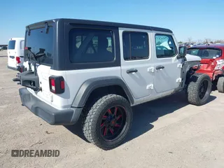 2021 Jeep Wrangler Unlimited Willys z VIN 1C4HJXDN3MW525460, wystawiony jako IAAI lot #41770265 z przebiegiem 76 480 mil mil oraz . Historia ofert i sprzedaży dostępna na DreamBid. Obrazek 4.