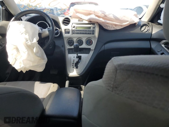 2011 Toyota Matrix with VIN 2T1KU4EE8BC687259, listed as a Copart auction lot 57562185 with 296,192 mi miles and Salvage title. Bid and sale history available at DreamBid. Image 8.