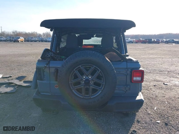 2024 Jeep Wrangler Sport S with VIN 1C4PJXDN6RW306365, listed as a IAAI auction lot 40928419 with 6,329 mi miles. Bid and sale history available at carsss.com. Image 17.