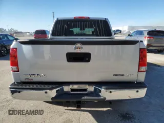 2015 Nissan Titan SV z VIN 1N6BA0ED7FN506693, wystawiony jako Copart lot #72467303 z przebiegiem 46 260 mil mil oraz Szkoda całkowita • Salvage title. Historia ofert i sprzedaży dostępna na DreamBid. Obrazek 6.