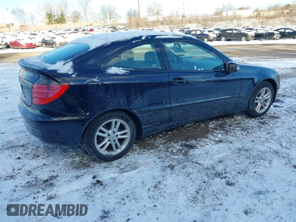2003 Mercedes-Benz C 230 Kompressor with VIN WDBRN40J43A441720, listed as a IAAI auction lot 41279585 with Not provided miles and . Bid and sale history available at DreamBid. Image 4.