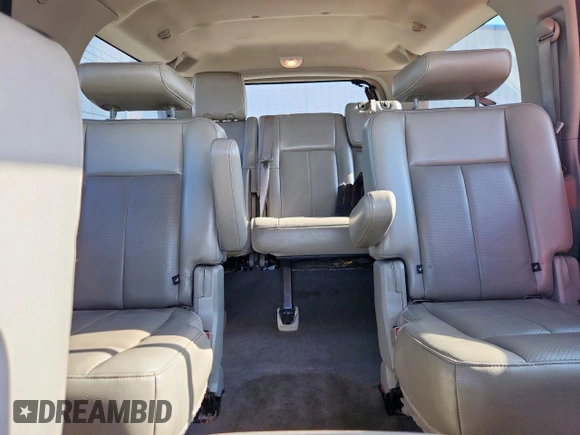 2010 Ford Expedition Max Limited z VIN 1FMJK1K52AEA48189, wystawiony jako Copart lot #60982115 z przebiegiem 176 567 mil mil oraz Szkoda całkowita • Salvage title. Historia ofert i sprzedaży dostępna na DreamBid. Obrazek 10.