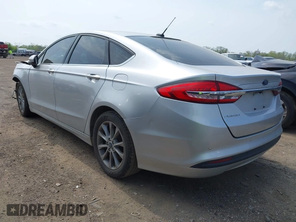 2017 Ford Fusion SE z VIN 3FA6P0HD0HR129175, wystawiony jako IAAI lot #42126532 z przebiegiem 120 424 mil mil oraz . Historia ofert i sprzedaży dostępna na DreamBid. Obrazek 3.