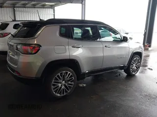 2022 Jeep Compass Limited with VIN 3C4NJDCB0NT168545, listed as a IAAI auction lot 42086423 with 21,647 mi miles and . Bid and sale history available at DreamBid. Image 4.