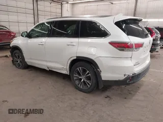 2016 Toyota Highlander XLE z VIN 5TDJKRFH8GS242509, wystawiony jako IAAI lot #41217281 z przebiegiem 203 373 mil mil oraz . Historia ofert i sprzedaży dostępna na DreamBid. Obrazek 3.