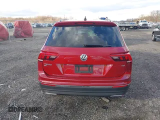 2018 Volkswagen Tiguan SEL с VIN 3VV3B7AX1JM076161, выставлен на аукционе IAAI как лот 40931210 с пробегом 106 916 миль миль и . История ставок и продаж доступна на DreamBid. Изображение 17.