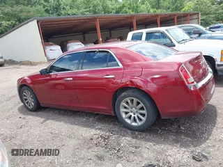 2014 Chrysler 300 C z VIN 2C3CCAEG3EH379888, wystawiony jako IAAI lot #42508878 z przebiegiem 256 320 mil mil oraz . Historia ofert i sprzedaży dostępna na DreamBid. Obrazek 13.
